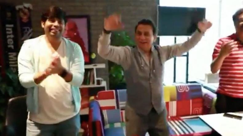 नीरज चोपड़ा के गोल्ड पर सुनील गावस्कर ने कमेंट्री छोड़ किया भागड़ा ‘मेरे देश की धरती सोना उगले’