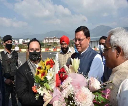 मुख्यमंत्री पुष्कर सिंह धामी ने भारतीय जनता पार्टी के राष्ट्रीय अध्यक्ष जे.पी. नड्डा के उत्तराखण्ड आगमन पर किया स्वागत
