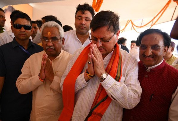 मुख्यमंत्री पुष्कर सिंह धामी ने रुड़की स्थित नेहरु स्टेडियम में आयोजित सम्मान समारोह कार्यक्रम में प्रतिभाग किया