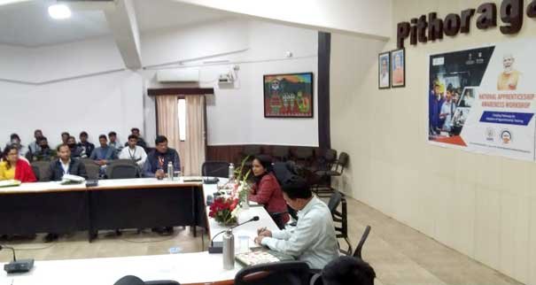 District Magistrate Pithoragarh Reena Joshi addressed the master trainers, young men and women present in the National Apprenticeship Awareness Workshop