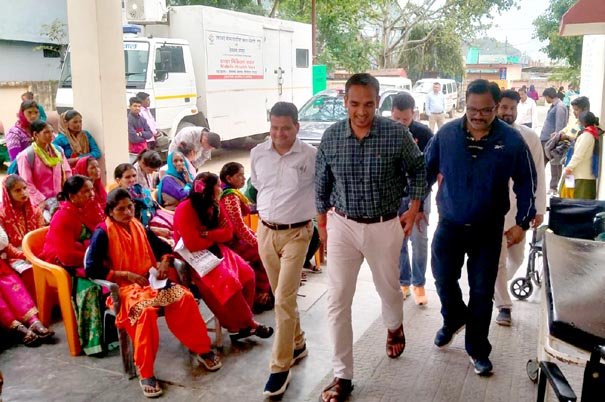 District Magistrate Dr. Saurabh Gaharwar carried out on-site inspection of Community Health Center Beleshwar