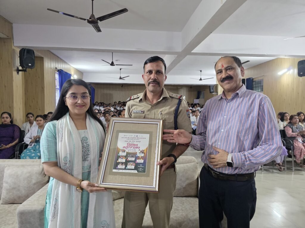 देहरादून में नशे के खिलाफ बड़ी पहल: स्पर्श हिमालय विश्वविद्यालय में कार्यशाला, युवाओं ने ली नशामुक्त जीवन की शपथ